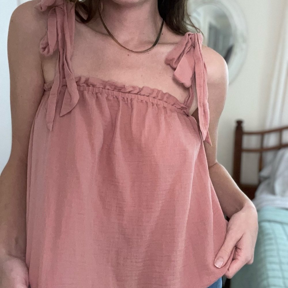Women's Pink Sleeveless Top
